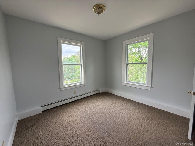 60 Carroll Street D8, Poughkeepsie, NY 12601