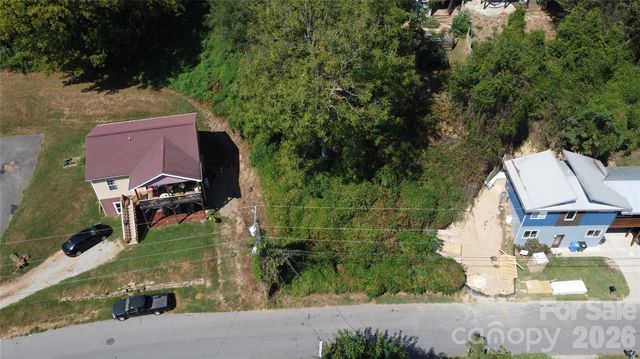 99999 Waynesville Avenue, Asheville, NC 28806
