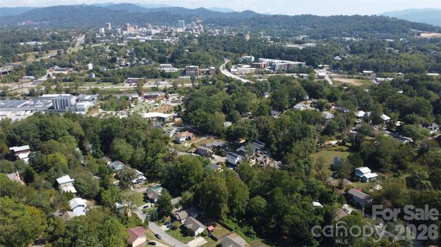 99999 Waynesville Avenue, Asheville, NC 28806