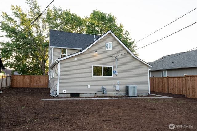 1024 H Street, Centralia, WA 98531