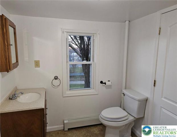 2335 North Apple Street, Whitehall Twp, PA 18052