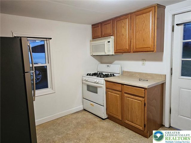 2335 North Apple Street, Whitehall Twp, PA 18052