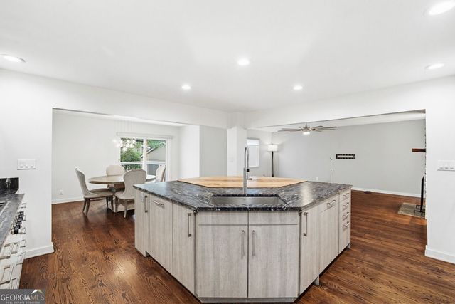 3046 Vinings Ferry Drive SE, Atlanta, GA 30339