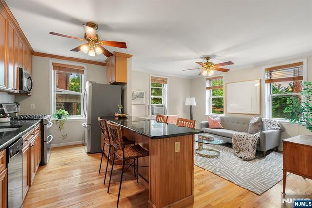 875 Boulevard East Boulevard 17, Weehawken, NJ 07086