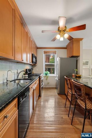 875 Boulevard East Boulevard 17, Weehawken, NJ 07086
