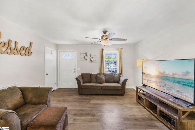 309 E Hampton Avenue, Honea Path, SC 29654