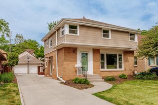 111 N 85th STREET, Wauwatosa, WI 53226