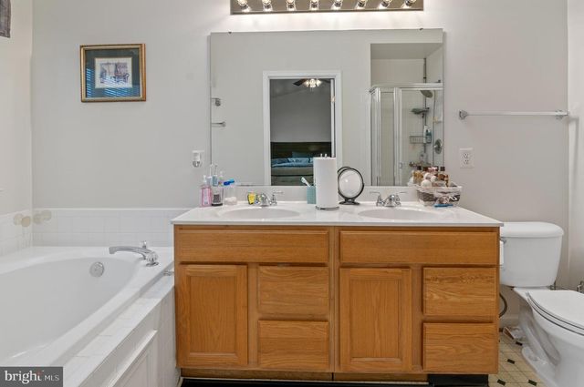 7106 FIREBRUSH CT, Clinton, MD 20735