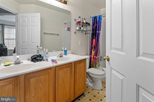 7106 FIREBRUSH CT, Clinton, MD 20735