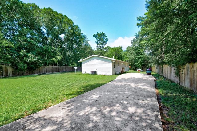 13703 Segrest Drive, Houston, TX 77047