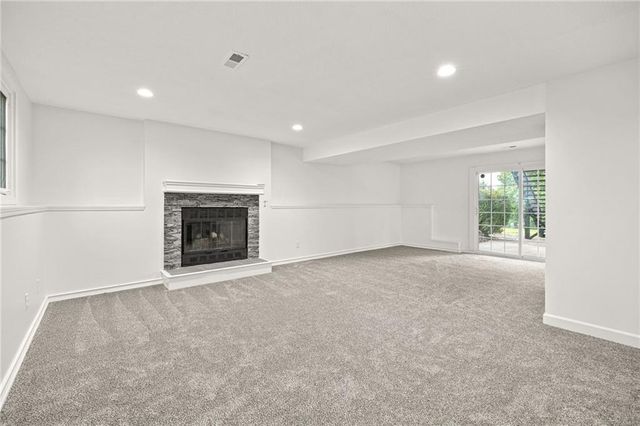1119 W Pleasant Drive, Raymore, MO 64083