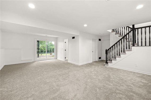 1119 W Pleasant Drive, Raymore, MO 64083