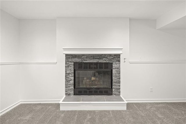 1119 W Pleasant Drive, Raymore, MO 64083