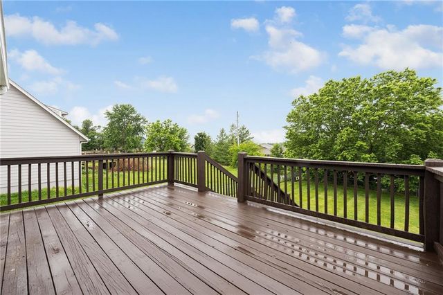 1119 W Pleasant Drive, Raymore, MO 64083