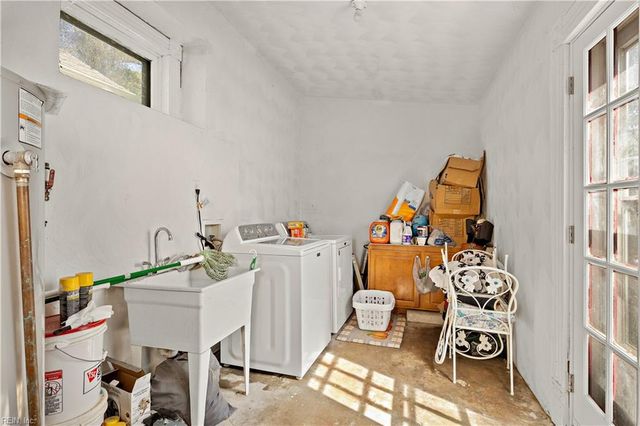 112 Linden AVE, Suffolk, VA 23434