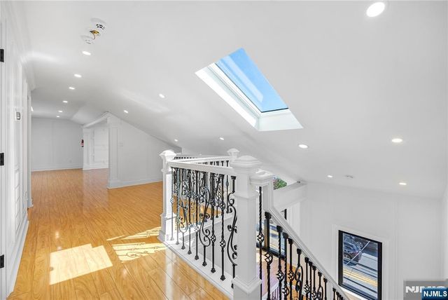 1080 River Road, Edgewater, NJ 07020