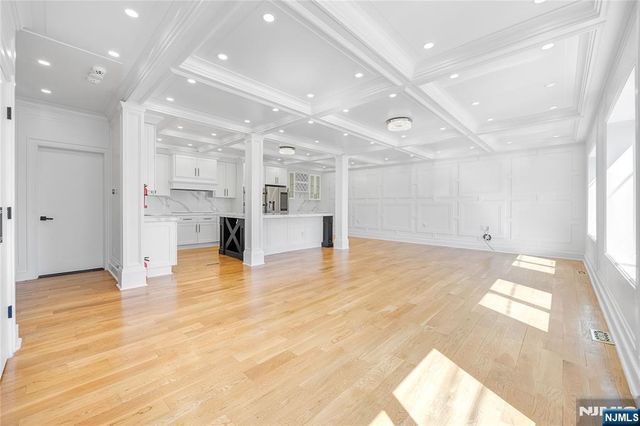 1080 River Road, Edgewater, NJ 07020