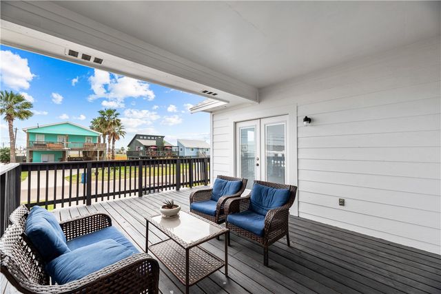 405 W Avenue C Ave, Port Aransas, TX 78373