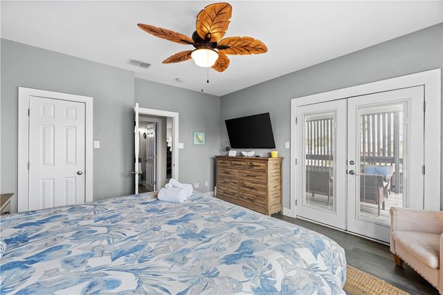 405 W Avenue C Ave, Port Aransas, TX 78373