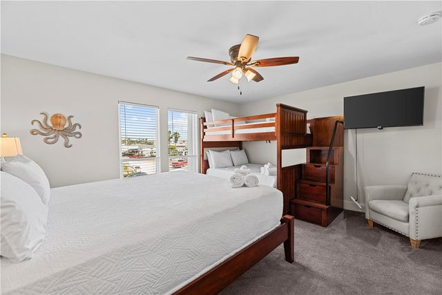 405 W Avenue C Ave, Port Aransas, TX 78373