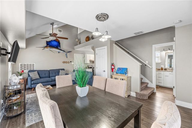 405 W Avenue C Ave, Port Aransas, TX 78373