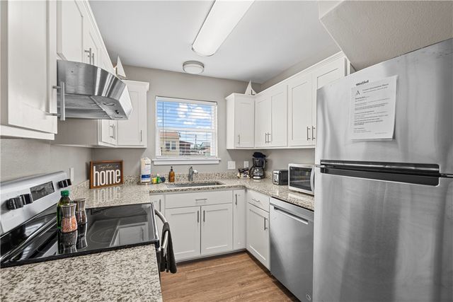 405 W Avenue C Ave, Port Aransas, TX 78373