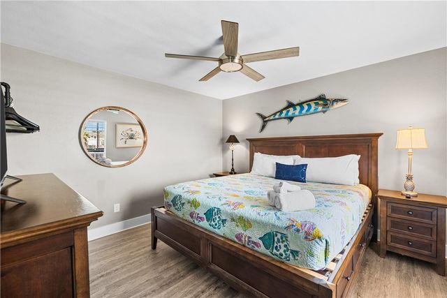 405 W Avenue C Ave, Port Aransas, TX 78373