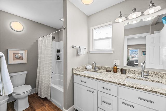 405 W Avenue C Ave, Port Aransas, TX 78373