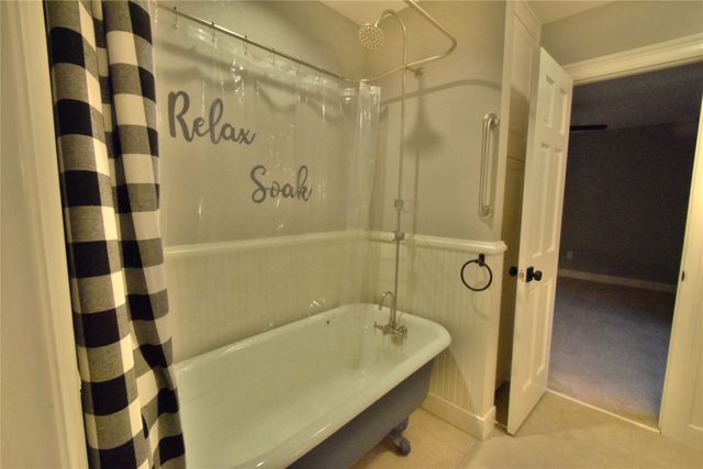 6405 Secretariat Court, Granbury, TX 76049