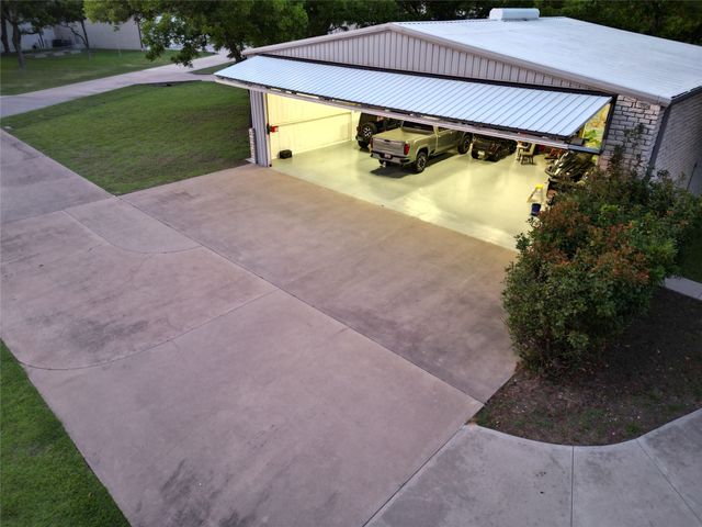 6405 Secretariat Court, Granbury, TX 76049
