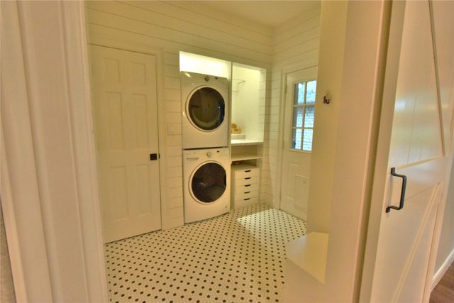 6405 Secretariat Court, Granbury, TX 76049
