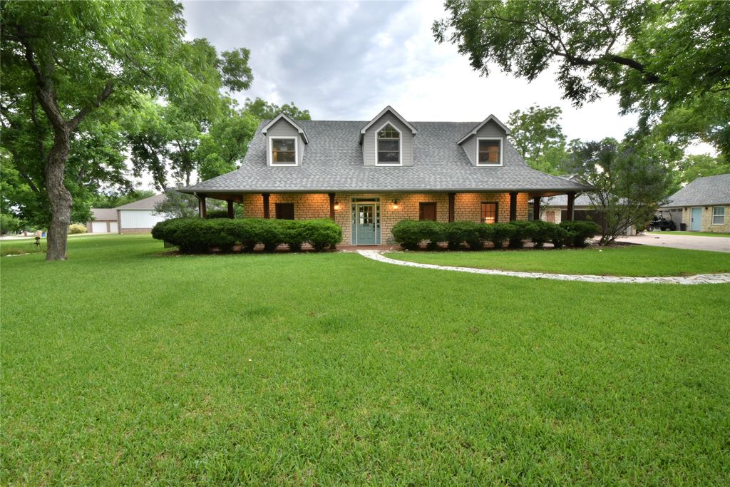 6405 Secretariat Court, Granbury, TX 76049
