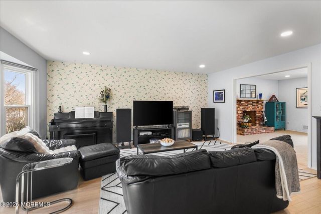 4 Arie Drive, Marlboro, NJ 07746