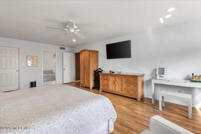 4 Arie Drive, Marlboro, NJ 07746