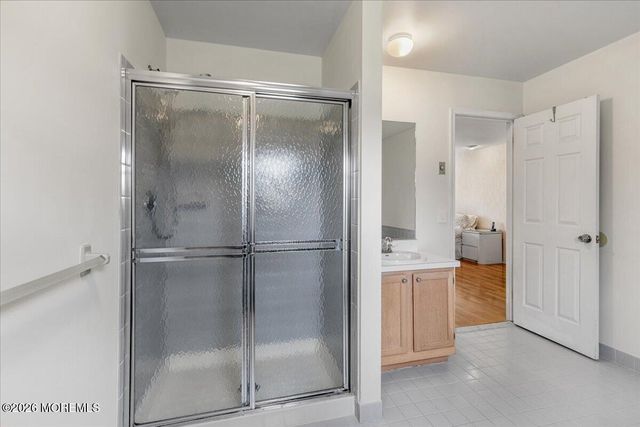 4 Arie Drive, Marlboro, NJ 07746