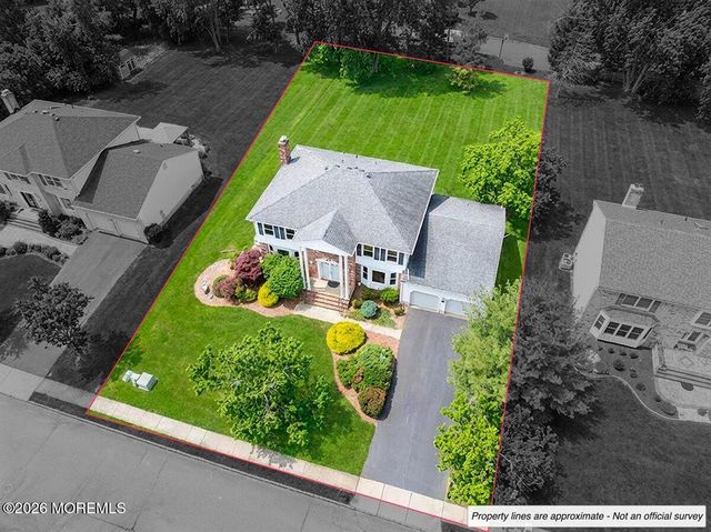 4 Arie Drive, Marlboro, NJ 07746