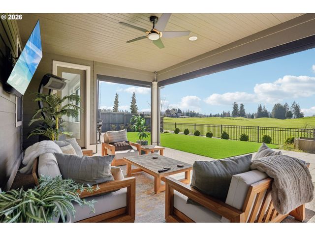 5904 Se MCINNIS St, Hillsboro, OR 97123