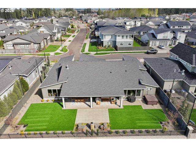 5904 Se MCINNIS St, Hillsboro, OR 97123