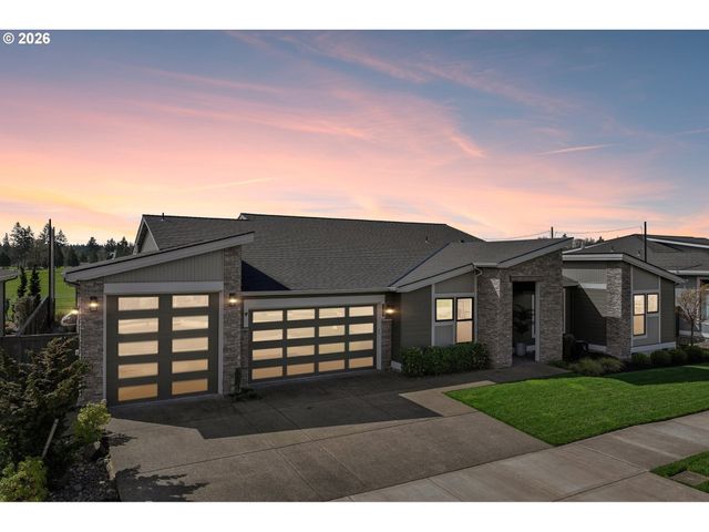 5904 Se MCINNIS St, Hillsboro, OR 97123