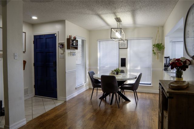 3707 Clover Hill Lane, Carrollton, TX 75007