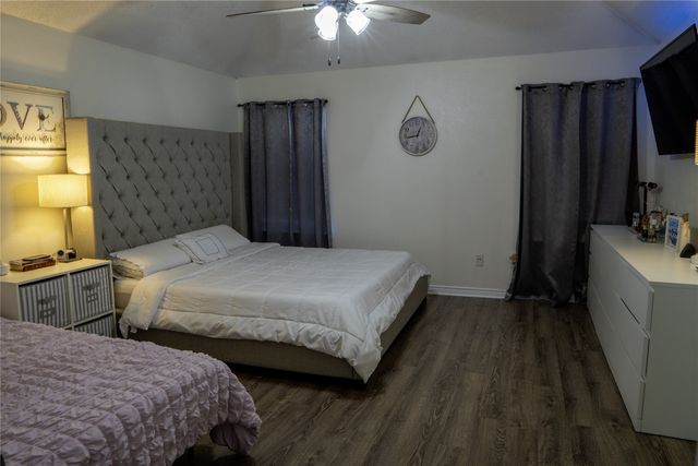 3707 Clover Hill Lane, Carrollton, TX 75007