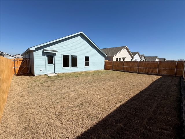 639 Montclair Avenue, Princeton, TX 75407