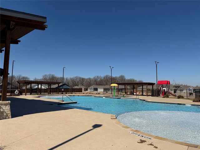 639 Montclair Avenue, Princeton, TX 75407