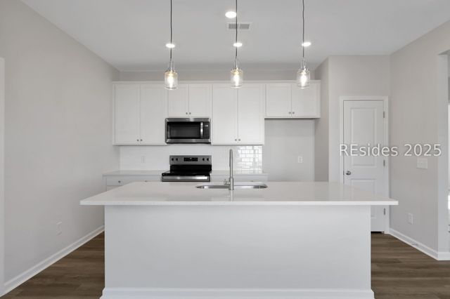 453 Dreher Dr, Hardeeville, SC 29927