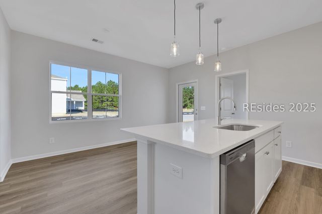 453 Dreher Dr, Hardeeville, SC 29927