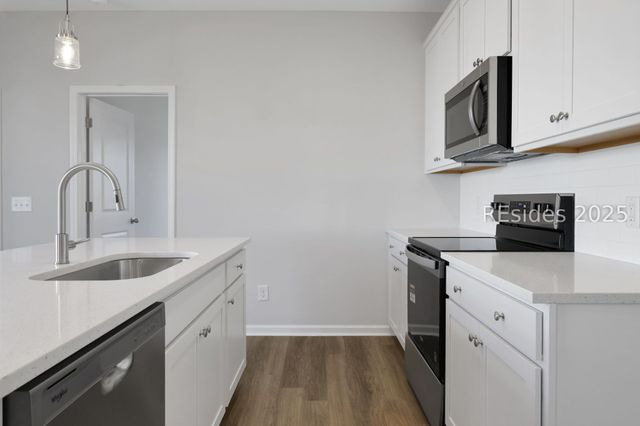 453 Dreher Dr, Hardeeville, SC 29927