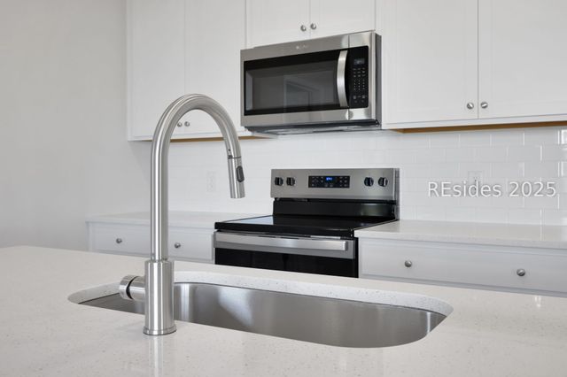 453 Dreher Dr, Hardeeville, SC 29927