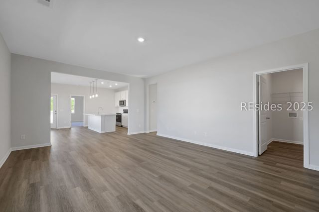 453 Dreher Dr, Hardeeville, SC 29927