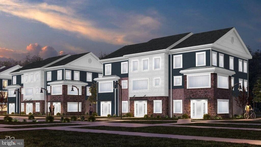 124 HIGH POINTE DR #35, Hershey, PA 17033