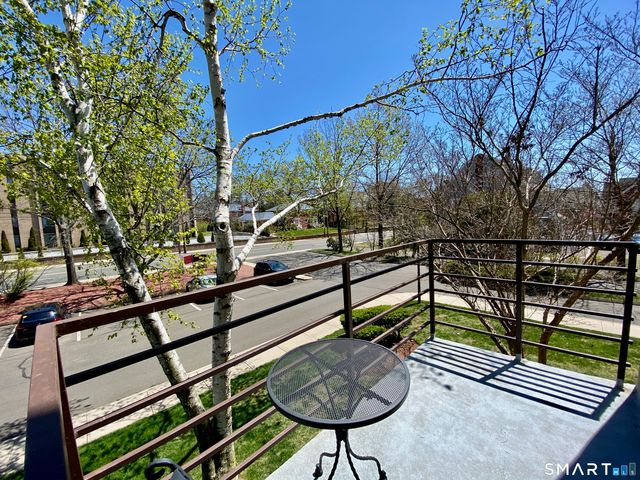 1204 Whitney Avenue 208, Hamden, CT 06517